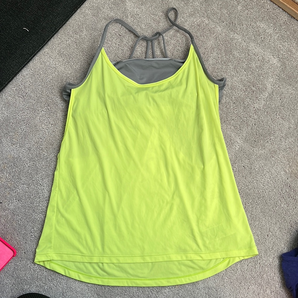 Gap Active Top